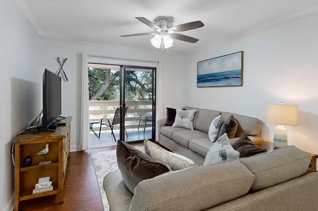 Living room at Fiddler’s Cove 2K